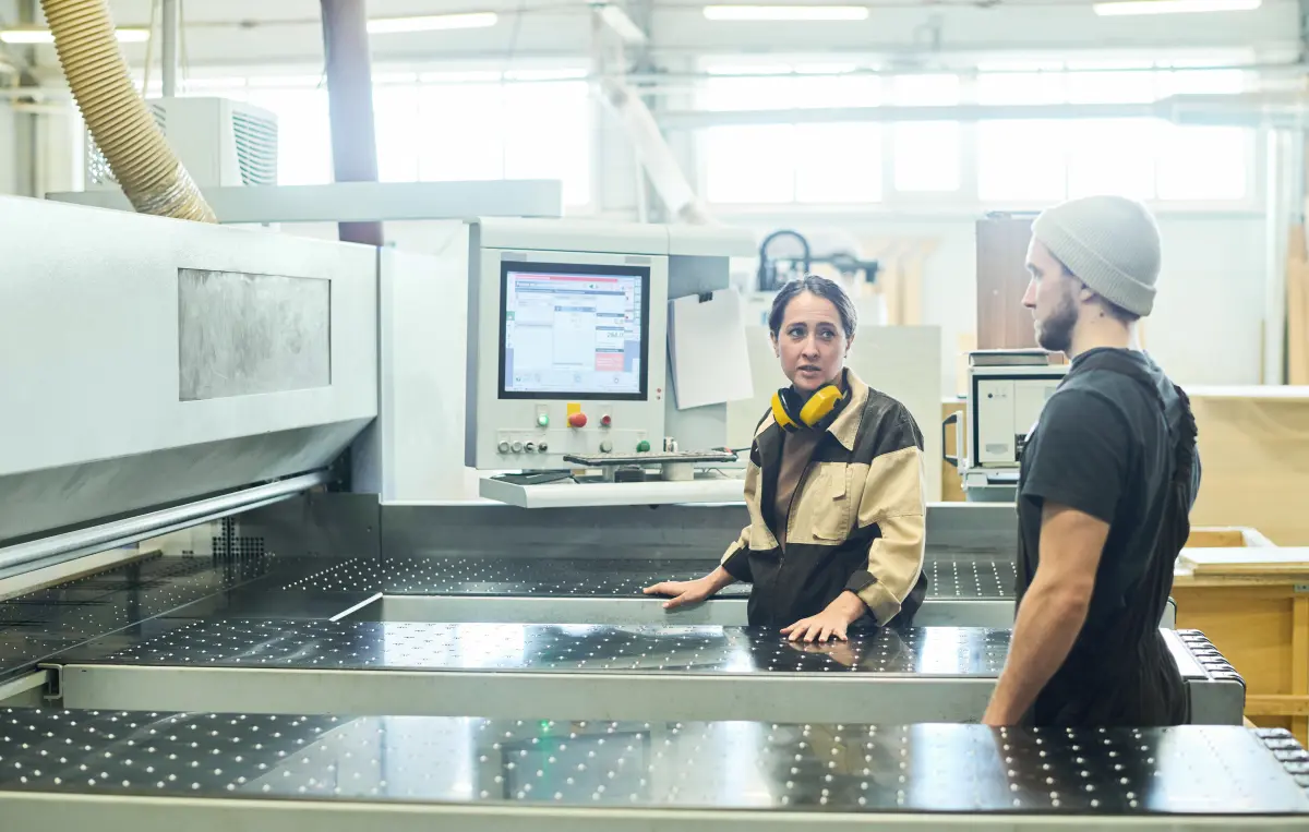 Nowoczesne systemy zarządzania produkcją – od planowania do realizacji